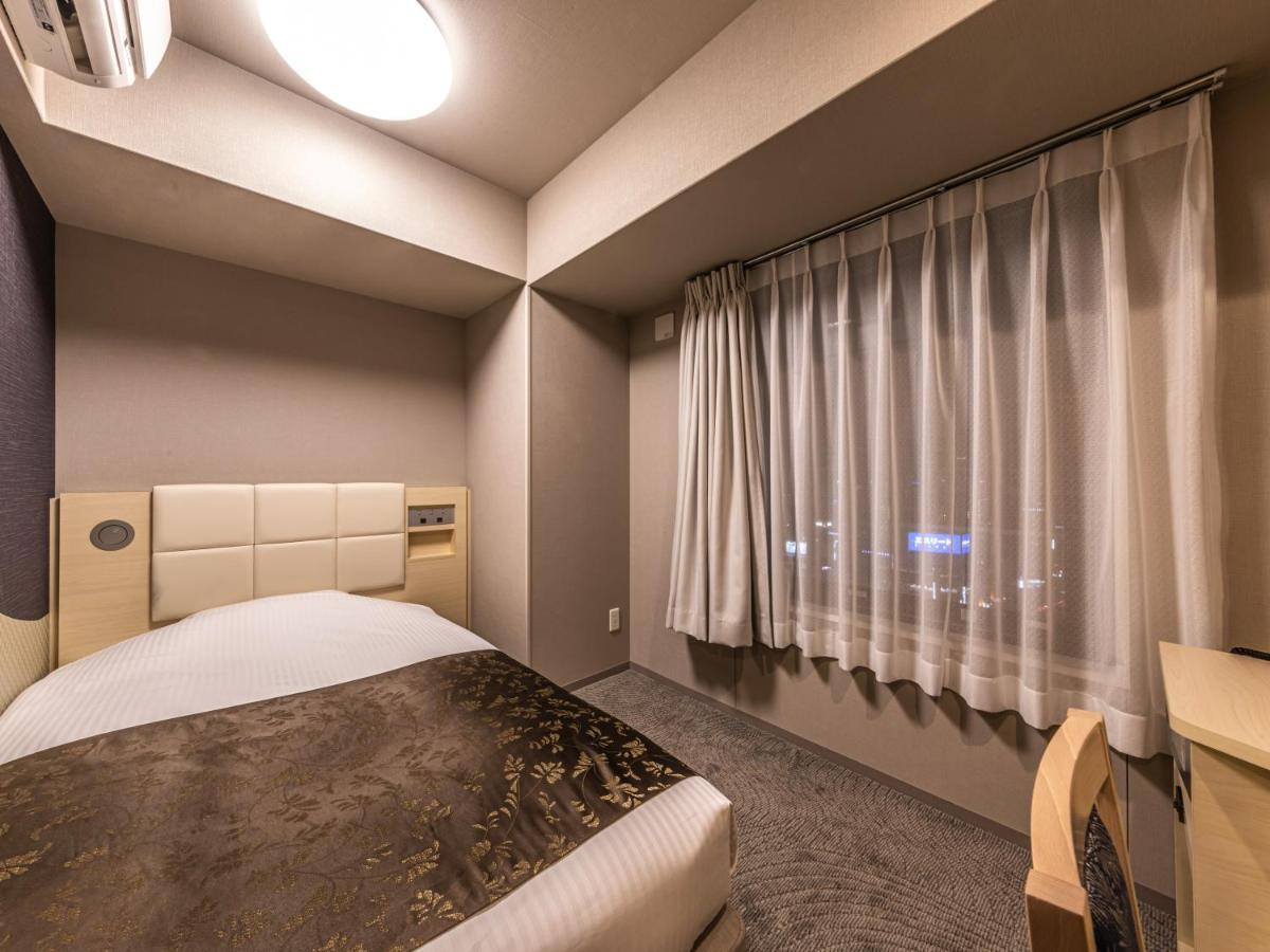 Apa Hotel Shin Osaka Eki Tower Екстер'єр фото
